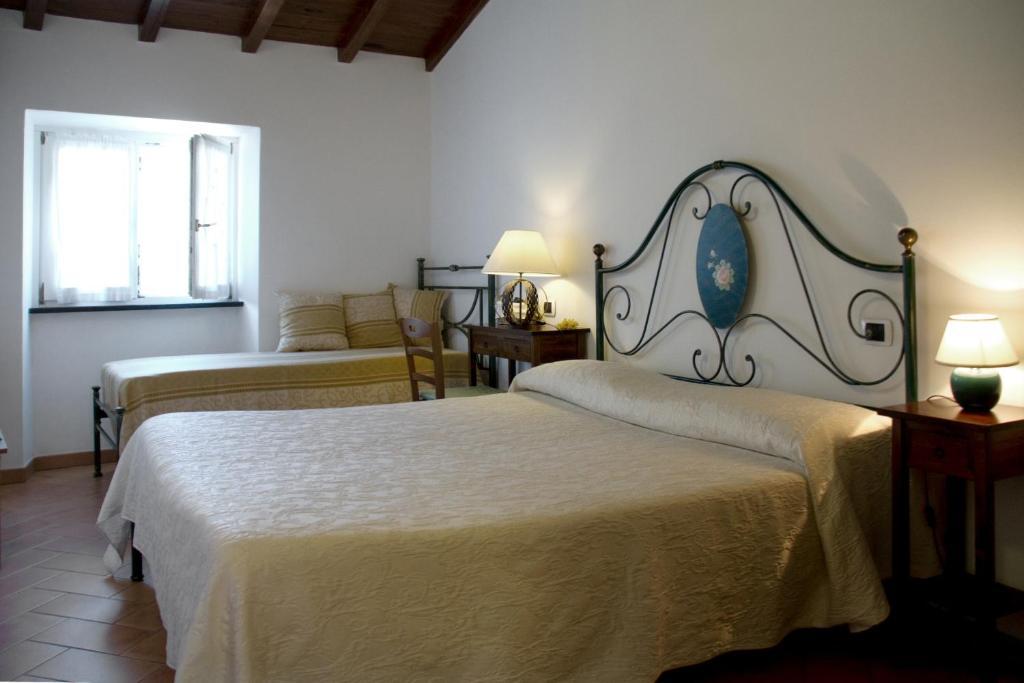 L'Antica Pieve Bed & Breakfast Леванто Стая снимка